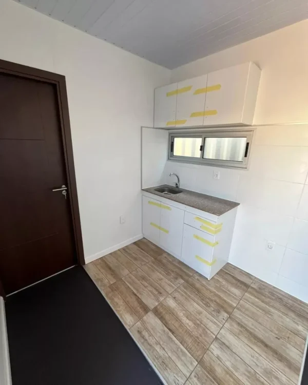 Appartamento monolocale in container da 20 piedi (15 m2) - Image 14